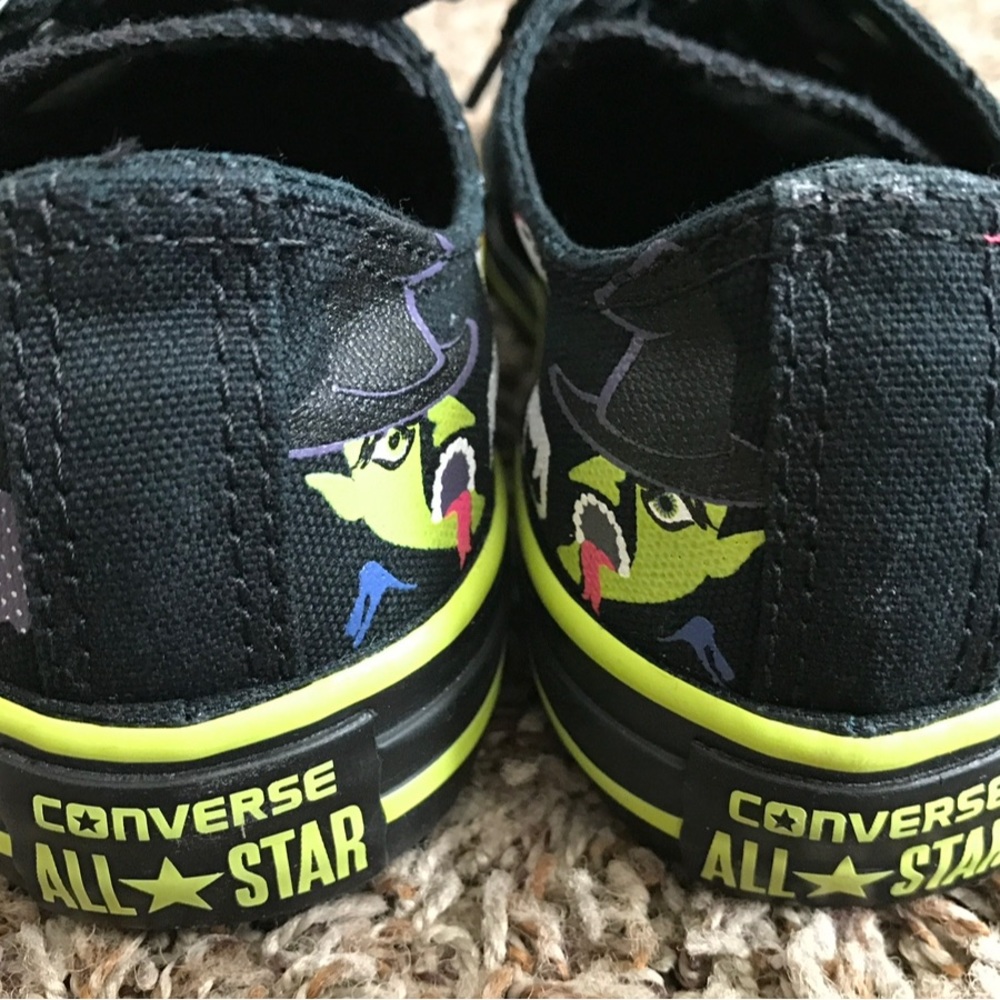 KIDS HALLOWEEN ZOMBIE SKULL EYEBALL MONSTER VAMPIRE BLACK GREEN LOW TOP SHOES 2 - Picture 6 of 7